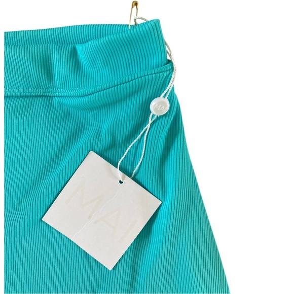 Mai Deluxe Everyday Seamless Athleisure Shorts Bali NWT High waist Ocean Ribbed - Picture 3 of 10